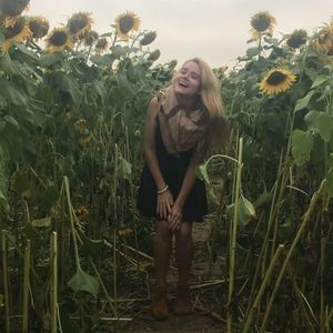 Meet your Posher, Meaghan